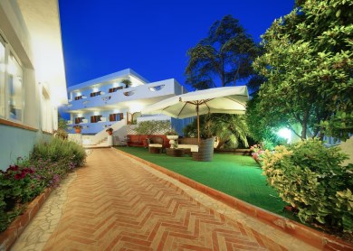 Hotel Iris3