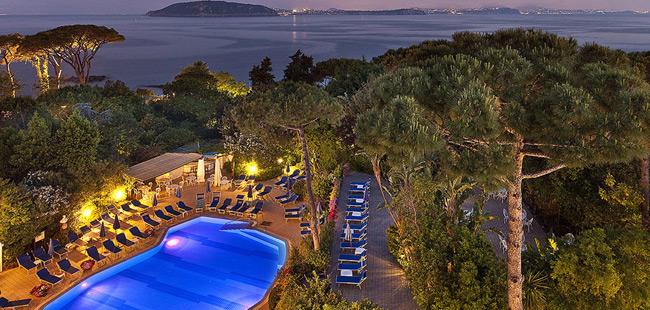Grand Hotel Excelsior Terme - Tel: 081.19.75.19.29