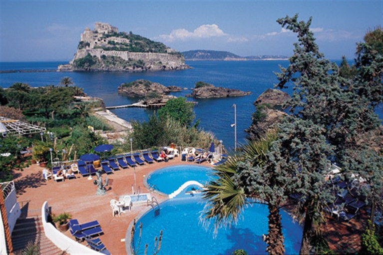 Hotel Delfini - Tel: 081.19.75.19.29