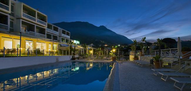 Elma Park Hotel Terme - Tel: 081.19.75.19.29