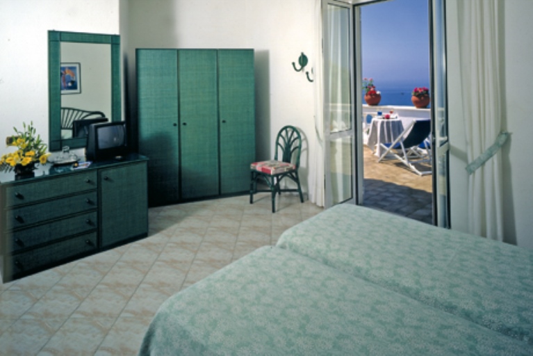 Hotel Park Imperial - Tel: 081.19.75.19.29