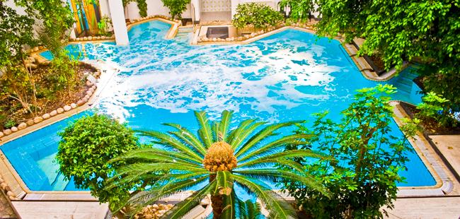 Hotel La Reginella - Tel: 081.19.75.19.29