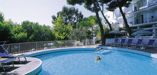 Hotel San Giorgio Terme - Tel: 081.19.75.19.29