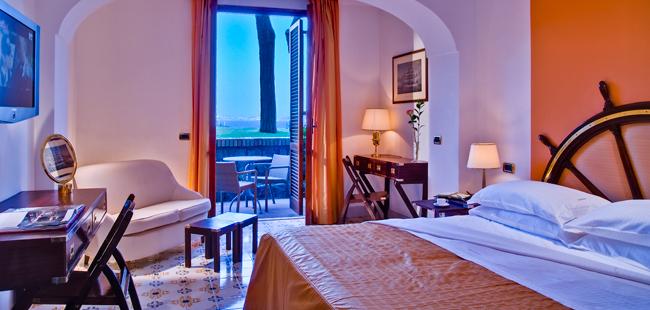 Albergo San Montano - Tel: 081.19.75.19.29