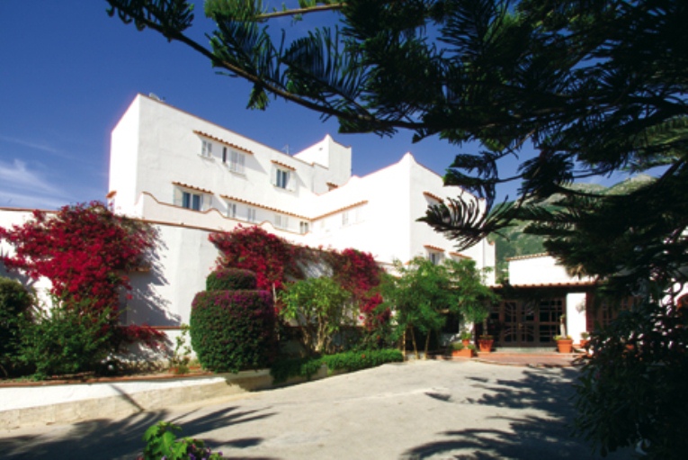Hotel Parco San Marco - Tel: 081.19.75.19.29