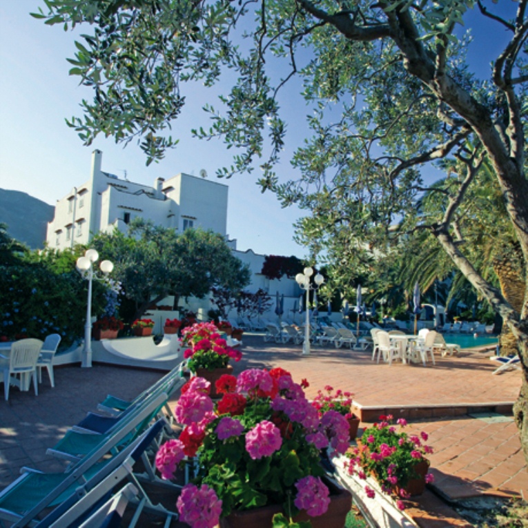 Hotel Parco San Marco - Tel: 081.19.75.19.29