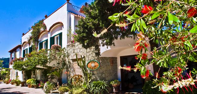 Hotel Villa Melodie - Tel: 081.19.75.19.29