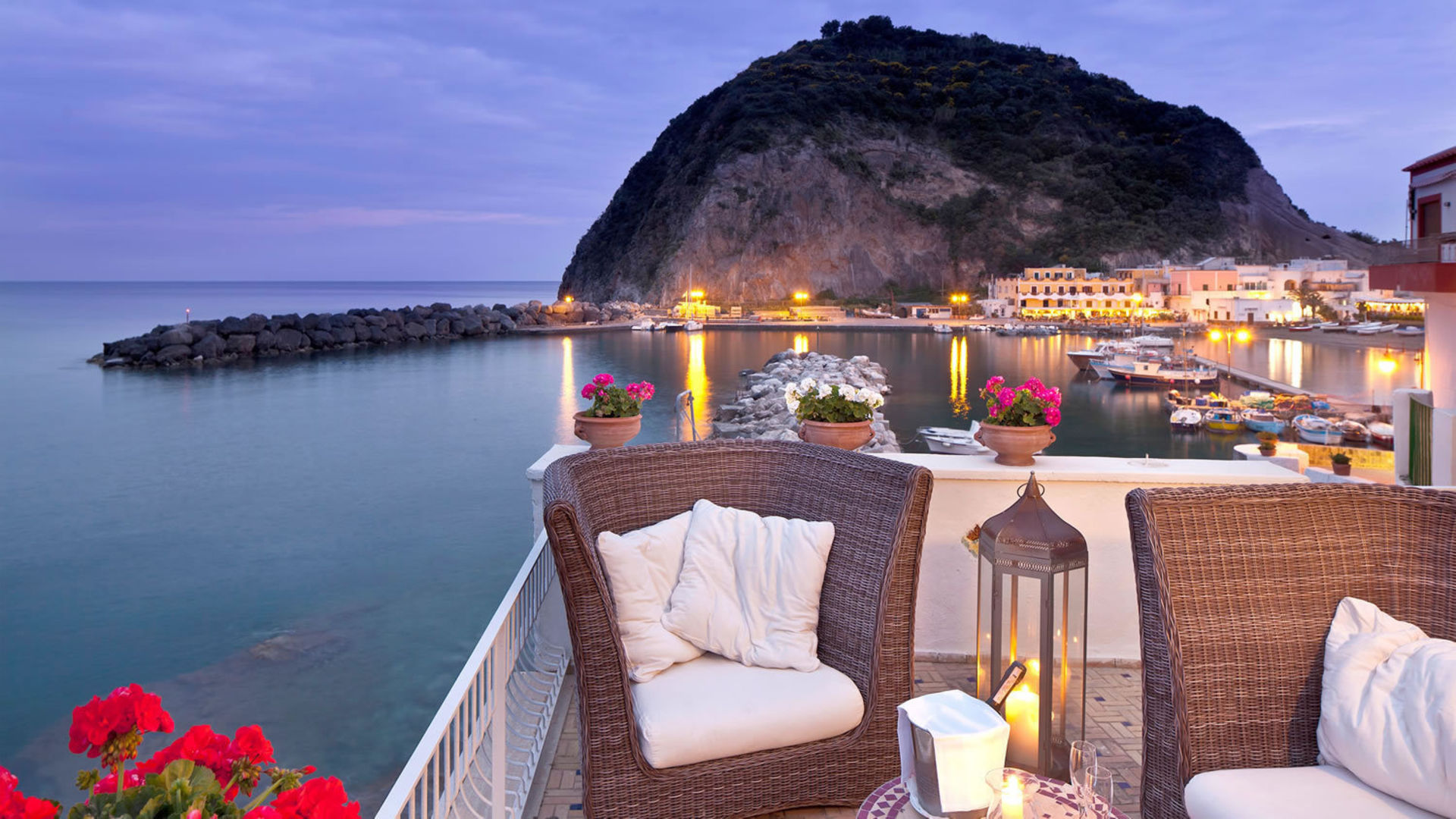Park Hotel Miramare - Tel: 081.19.75.19.29