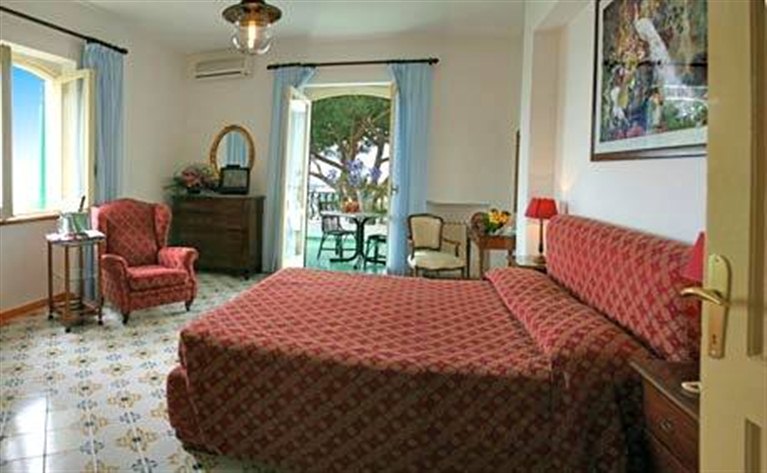 Hotel Parco Maria - Tel: 081.19.75.19.29