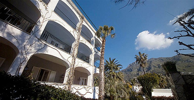 Hotel Parco Maria - Tel: 081.19.75.19.29